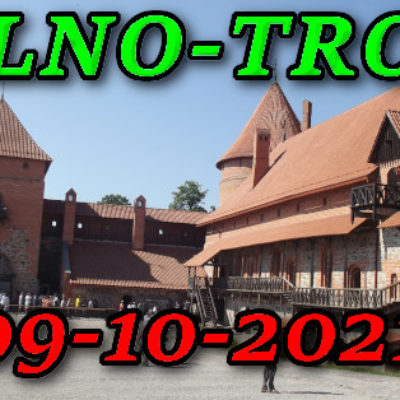 Dziedziniec Zamku w Trokach wycieczka do Wilna